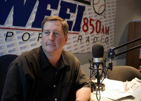 Brighton, WEEI radio studio, sports talkmeisterJohn Dennis at mike for story by Bill Griffith. 06/03/05 staff photo/George Rizer Library Tag 06072005 Sports
